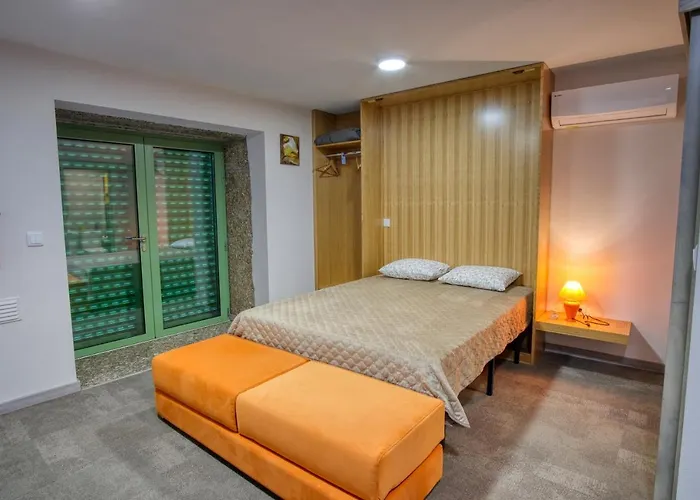 Landhaus Quinta Dos Caseiros Do Paco De Giela