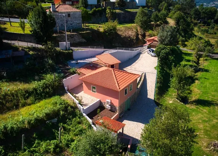 Quinta Dos Caseiros Do Paco De Giela