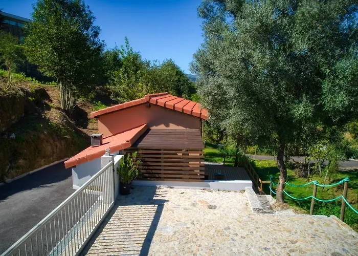 Quinta Dos Caseiros Do Paco De Giela