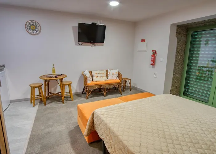 Quinta Dos Caseiros Do Paco De Giela